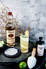 Load image into Gallery viewer, Cucumber Colins Cocktail Kit
